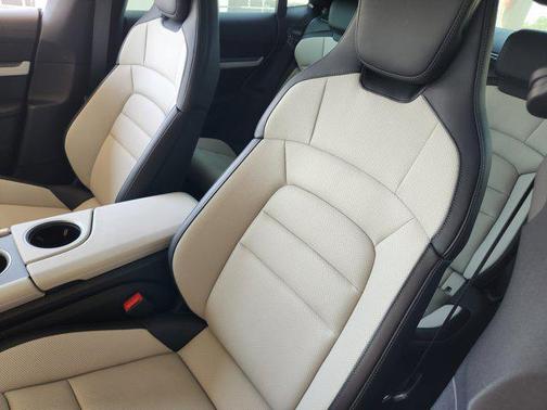 2025 Porsche Taycan 4S