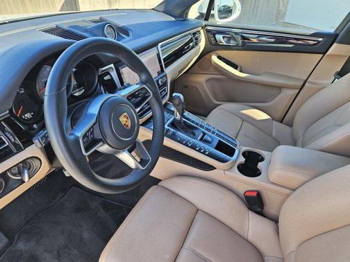 2021 Porsche Macan S