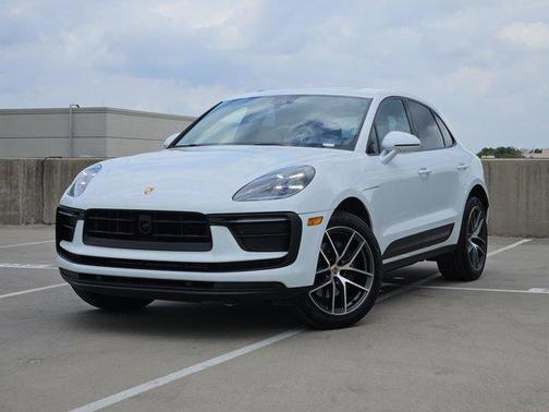 2025 Porsche Macan Base