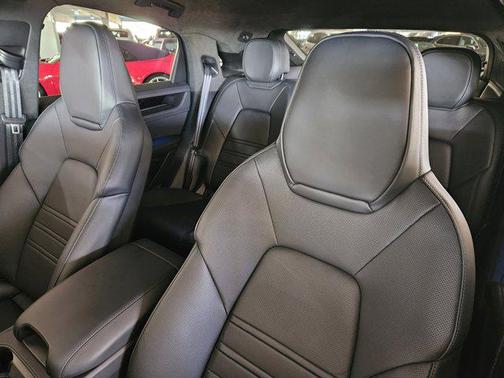 2025 Porsche Cayenne Turbo GT