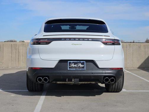 2022 Porsche Cayenne Cayenne