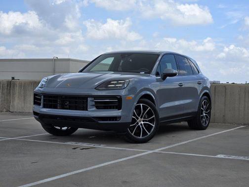 2025 Porsche Cayenne AWD