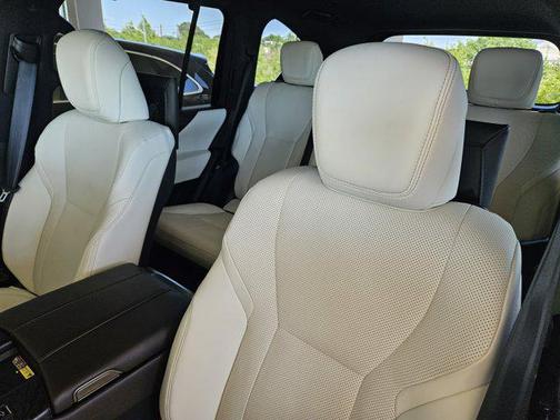 2023 Lexus LX 600 Luxury