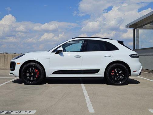 2026 Porsche Macan GTS