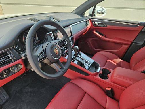 2026 Porsche Macan GTS