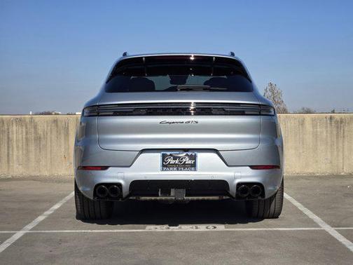 2026 Porsche Cayenne GTS