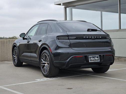 2026 Porsche Macan 4S