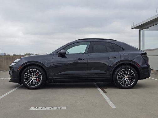2026 Porsche Macan 4S