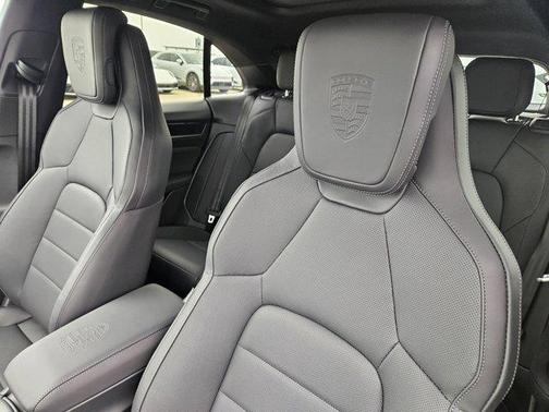 2026 Porsche Macan 4S