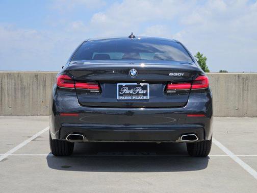 2021 BMW 530 530i