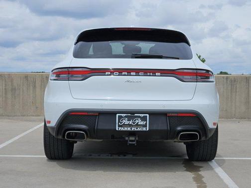 2025 Porsche Macan AWD