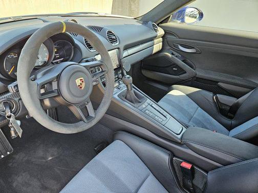 2024 Porsche 718 Cayman GT4 RS