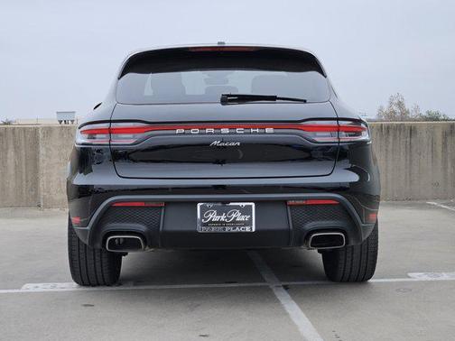 2025 Porsche Macan AWD