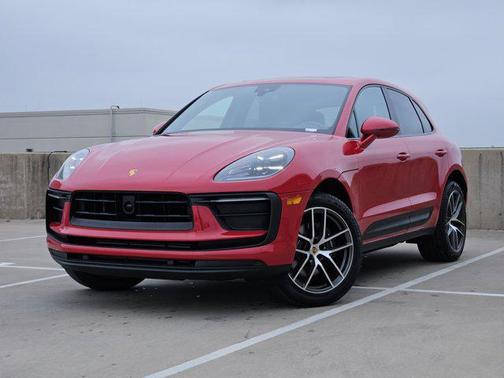 2025 Porsche Macan Base