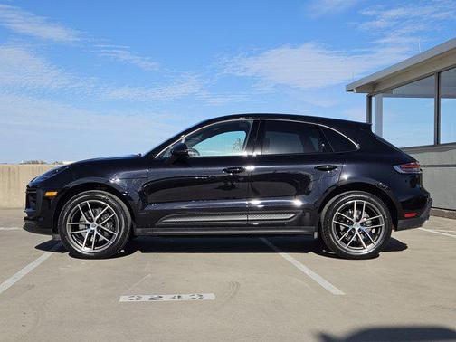 2025 Porsche Macan 