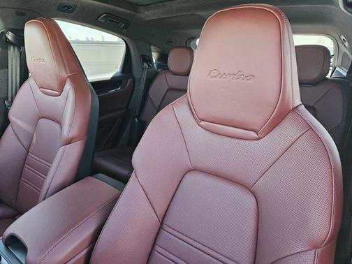 2026 Porsche Cayenne Cayenne Turbo E-Hybrid