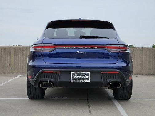 2024 Porsche Macan Base