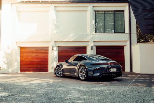 2025 Porsche 911 GT3 w/Touring Package