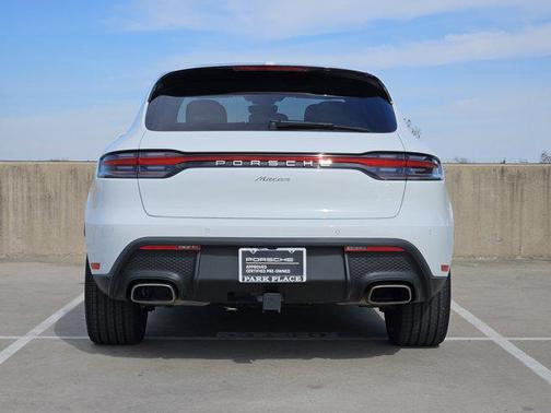 2025 Porsche Macan AWD