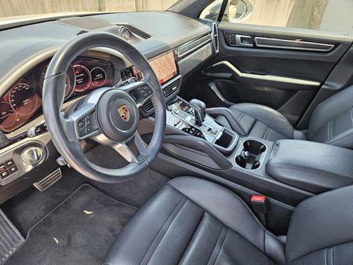 Chalk 2021 Porsche Cayenne GTS