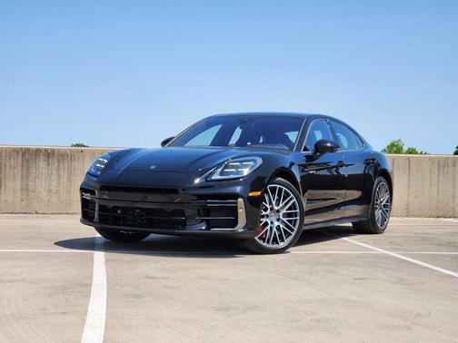 2025 Porsche Panamera Turbo