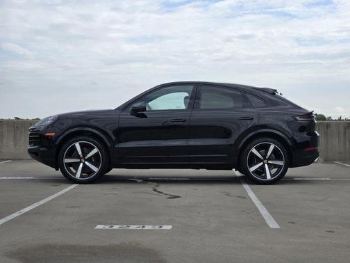 2025 Porsche Cayenne Coupe AWD