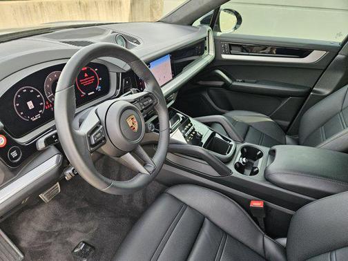 2025 Porsche Cayenne S