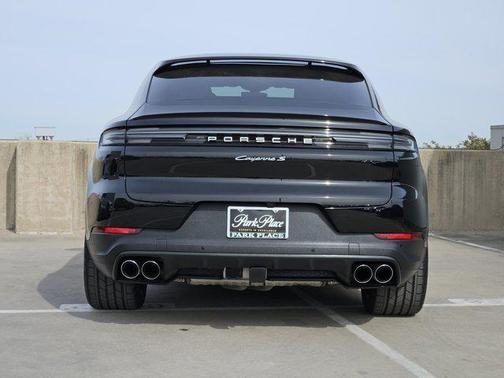 2025 Porsche Cayenne S
