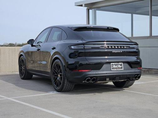 2025 Porsche Cayenne S