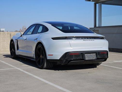 2021 Porsche Taycan Turbo S