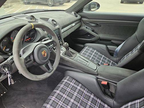 2024 Porsche 718 Spyder RS