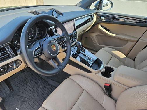 2024 Porsche Macan AWD