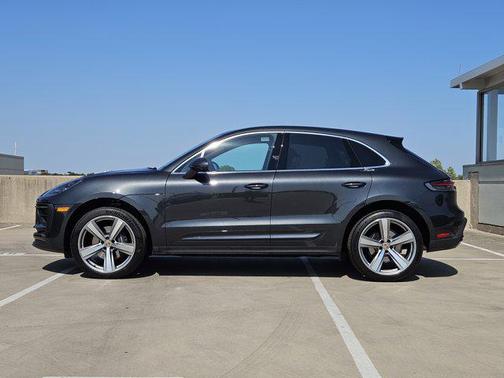 2024 Porsche Macan AWD