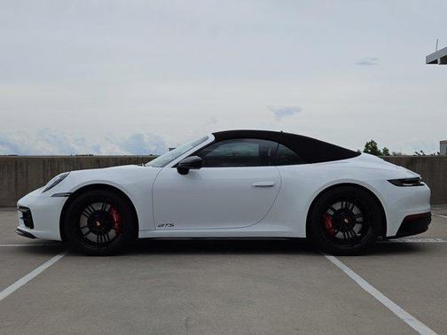 2024 Porsche 911 Carrera 4 GTS