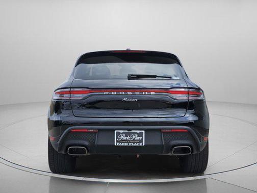 2026 Porsche Macan AWD
