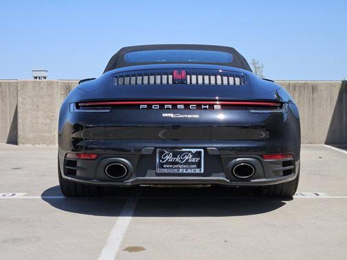 2020 Porsche 911 Carrera