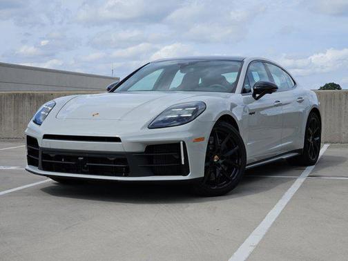 2025 Porsche Panamera E-Hybrid 4S