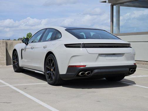 2025 Porsche Panamera E-Hybrid 4S
