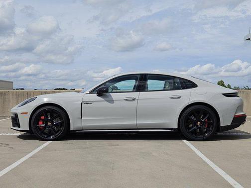 2025 Porsche Panamera E-Hybrid 4S
