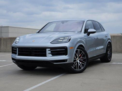 2024 Porsche Cayenne S
