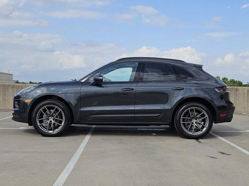 2024 Porsche Macan Base