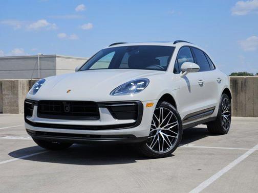 2025 Porsche Macan AWD