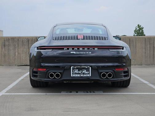 2024 Porsche 911 Carrera 4S