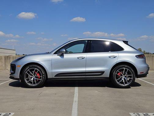 2022 Porsche Macan S