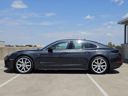 2025 Porsche Panamera RWD