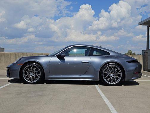 2026 Porsche 911 Carrera