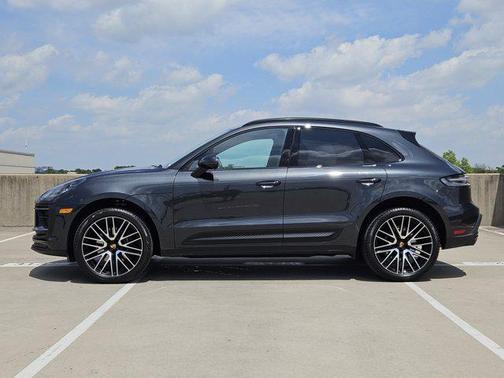 Volcano Grey Metallic 2026 Porsche Macan Macan
