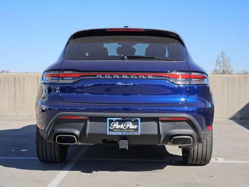 2025 Porsche Macan AWD