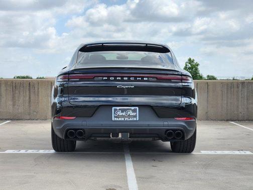 2024 Porsche Cayenne Coupe AWD