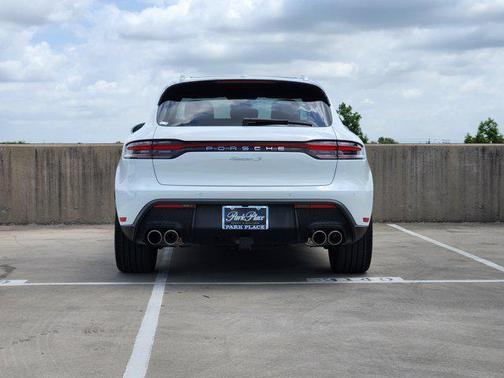 2024 Porsche Macan Base